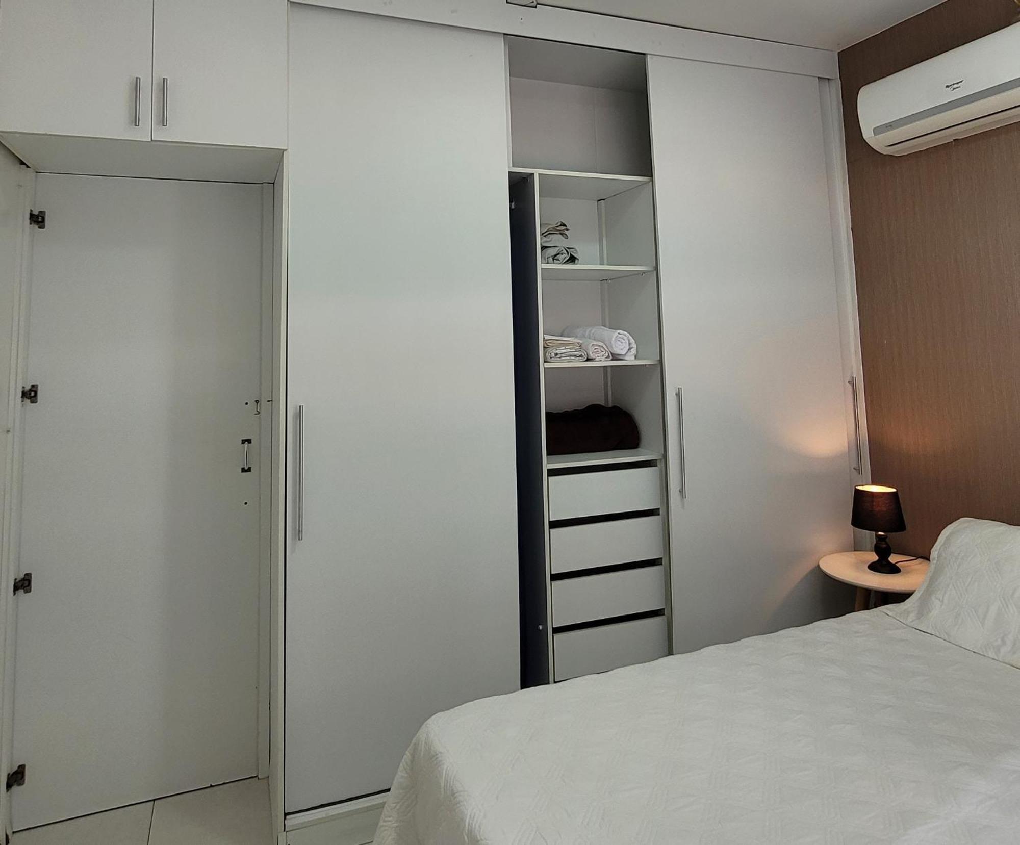 Appartamento Residencial Tiffany'S, Porto Da Barra, Salvador-Ba Esterno foto